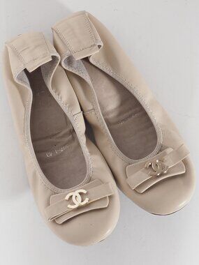 Chanel Beige Leather Ballet Flats CC Logo Bow Shoes Size 40